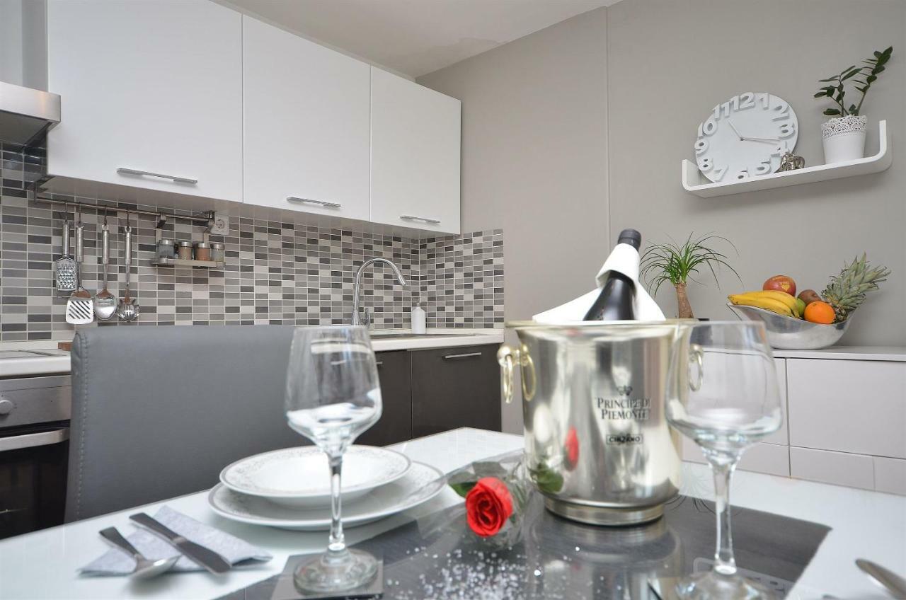 Matija Apartment Sibenik Bagian luar foto